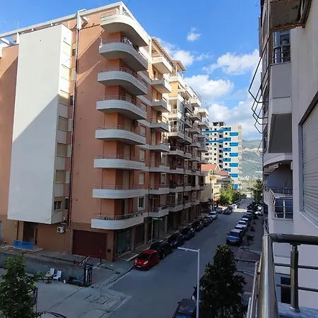 Lägenhet Kamax In Ottima Posizione *