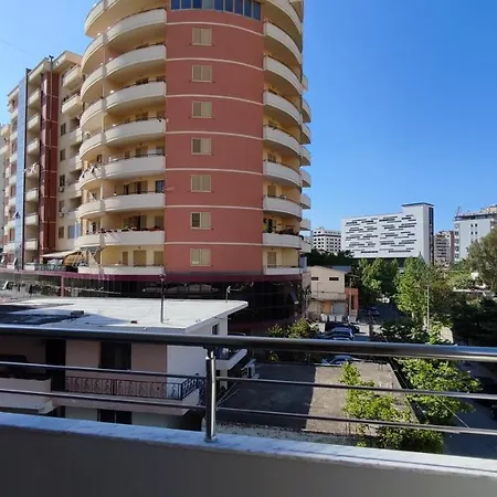 Lägenhet Kamax In Ottima Posizione Vlorë