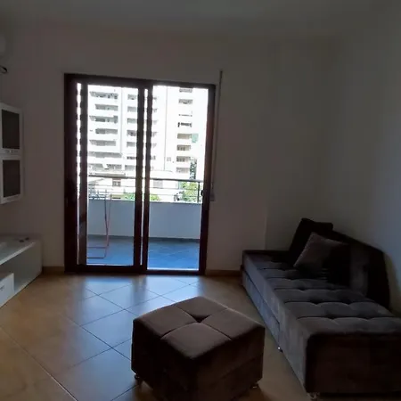 Kamax In Ottima Posizione Lägenhet Vlorë