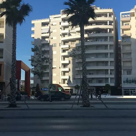 Lägenhet Kamax In Ottima Posizione